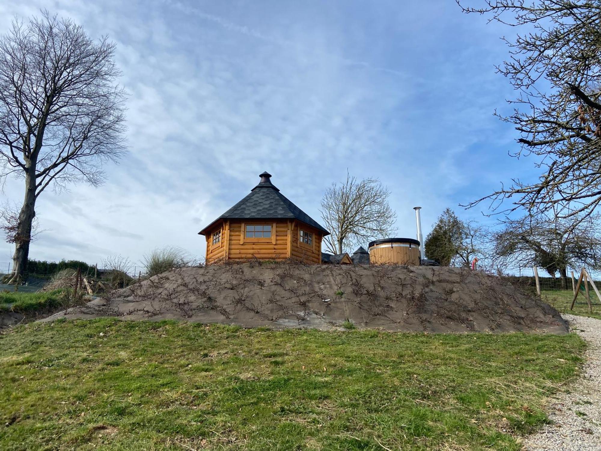 Holiday home Maison Bois Kota / Bain Nordique / Proche De La / Kota Grill